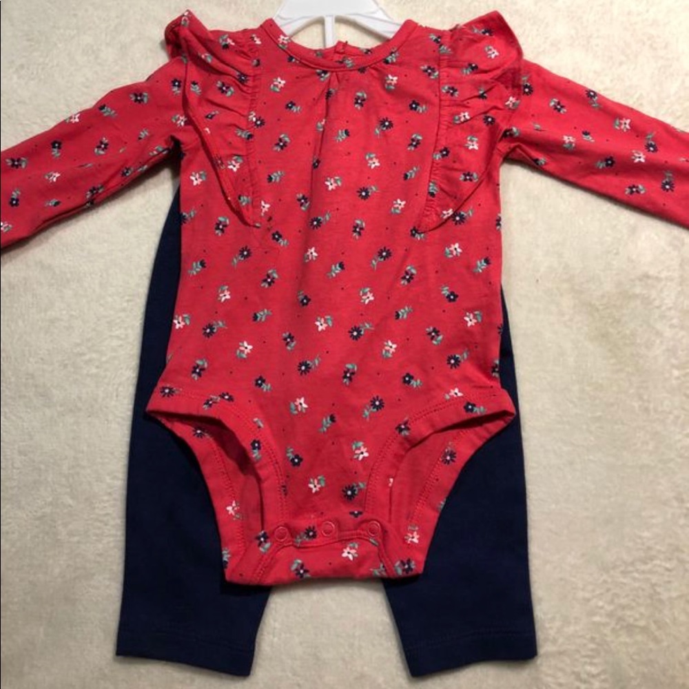 Carter’s Matching Set